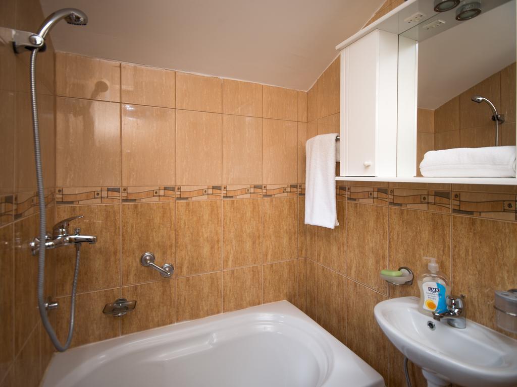 Holiday Home Sunny Hill คาเมนาริ ห้อง รูปภาพ